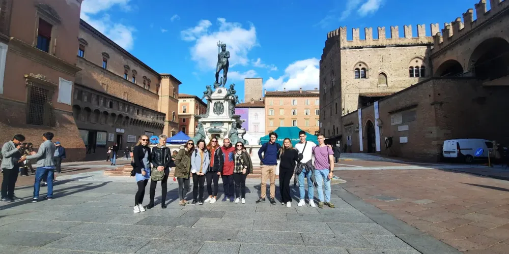 What the f**k is Free Walking Tour?